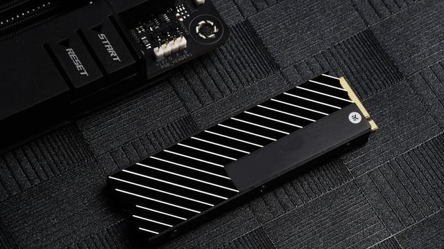 消費(fèi)級(jí)SSD